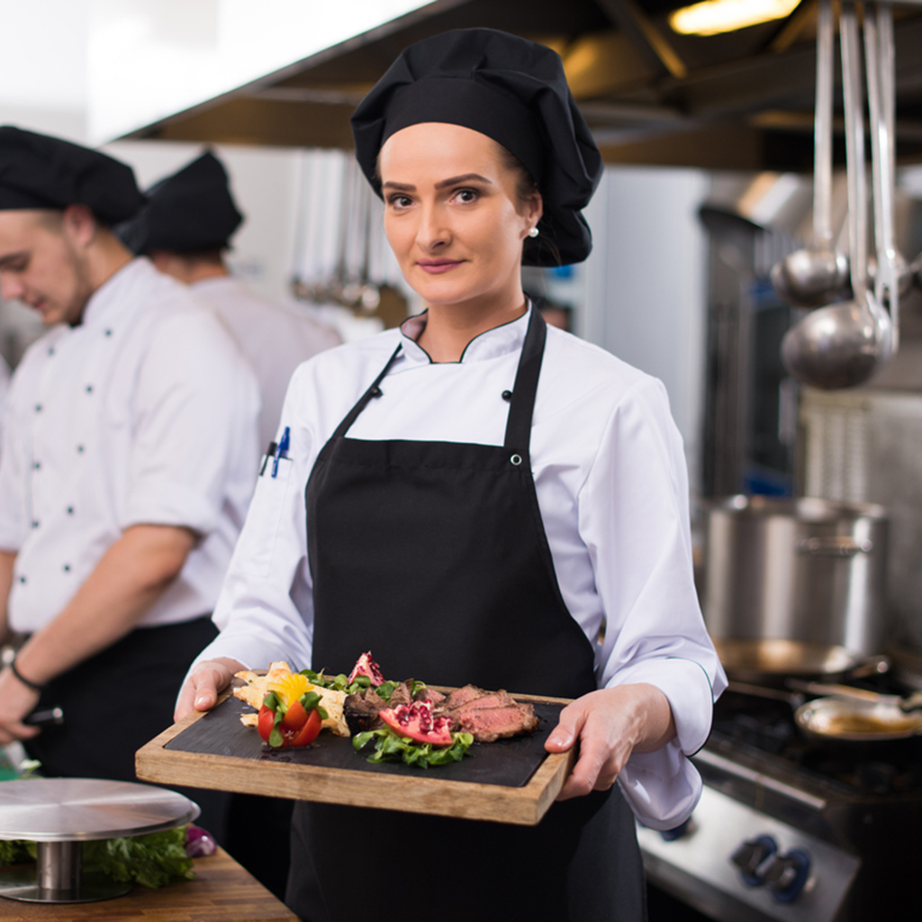 Mia Founder of VIBRANTRecipes